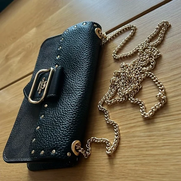 Coach Bag - Picture 2 of 8